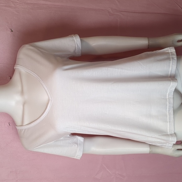 Boohoo Basic Soft V Neck Short Sleeve Tee in White size 10 - Picture 1 of 6